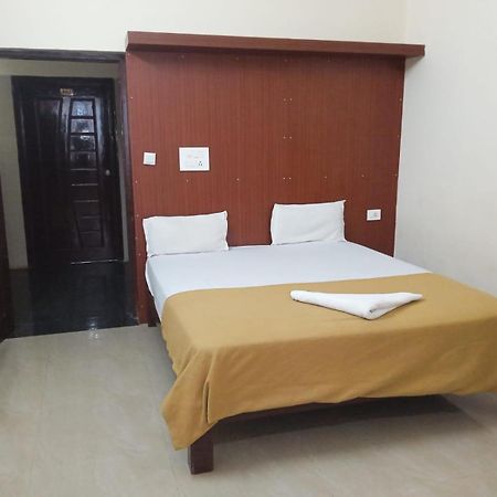 Grand Jp Inn Near 2 Km From Gundlupet Bus Stand 外观 照片