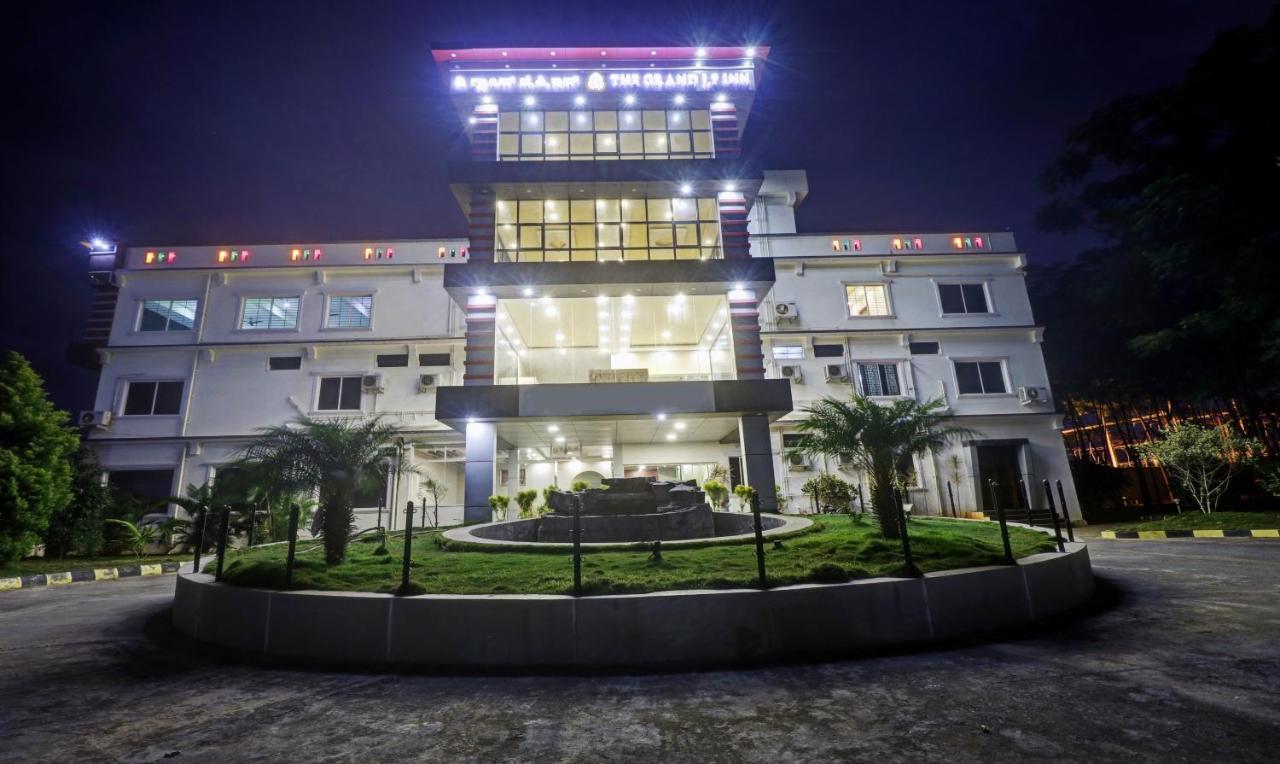 Grand Jp Inn Near 2 Km From Gundlupet Bus Stand 外观 照片