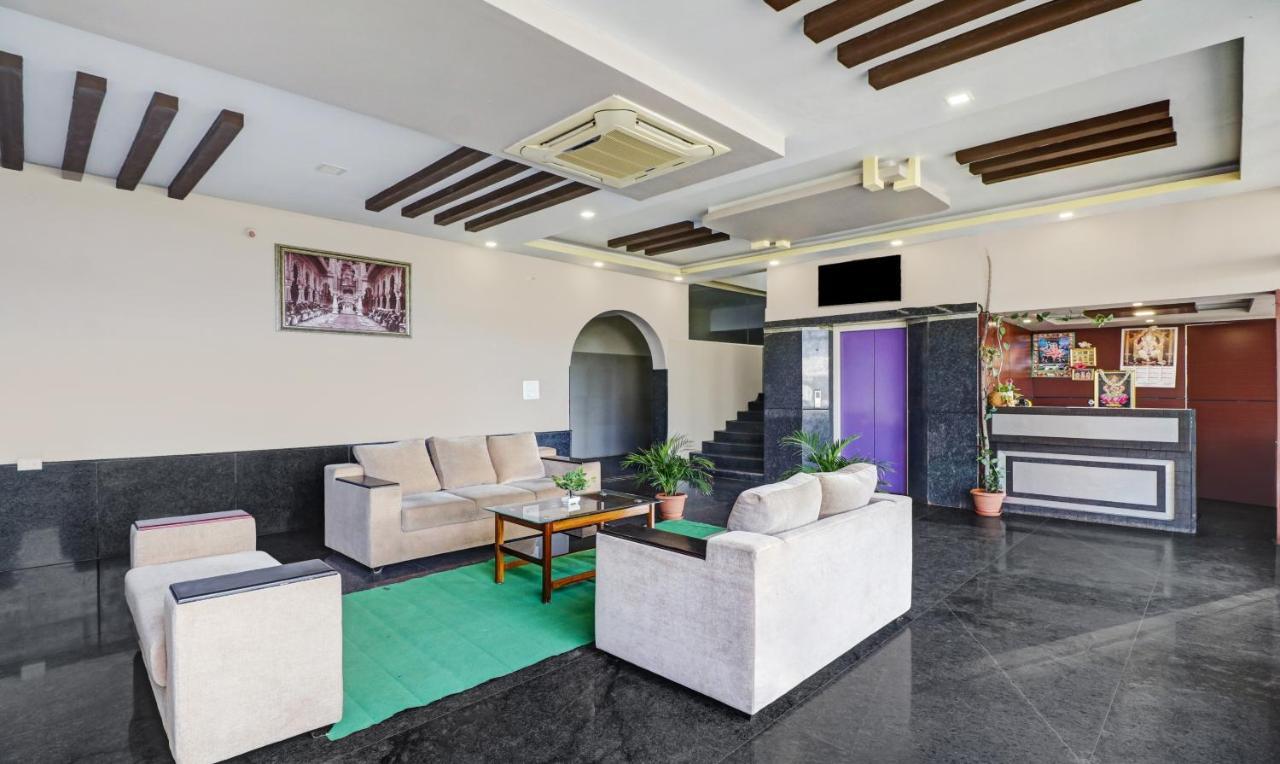 Grand Jp Inn Near 2 Km From Gundlupet Bus Stand 外观 照片