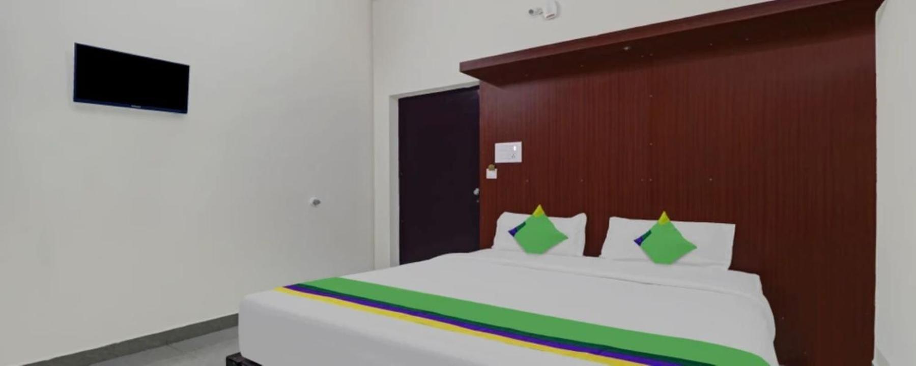 Grand Jp Inn Near 2 Km From Gundlupet Bus Stand 外观 照片